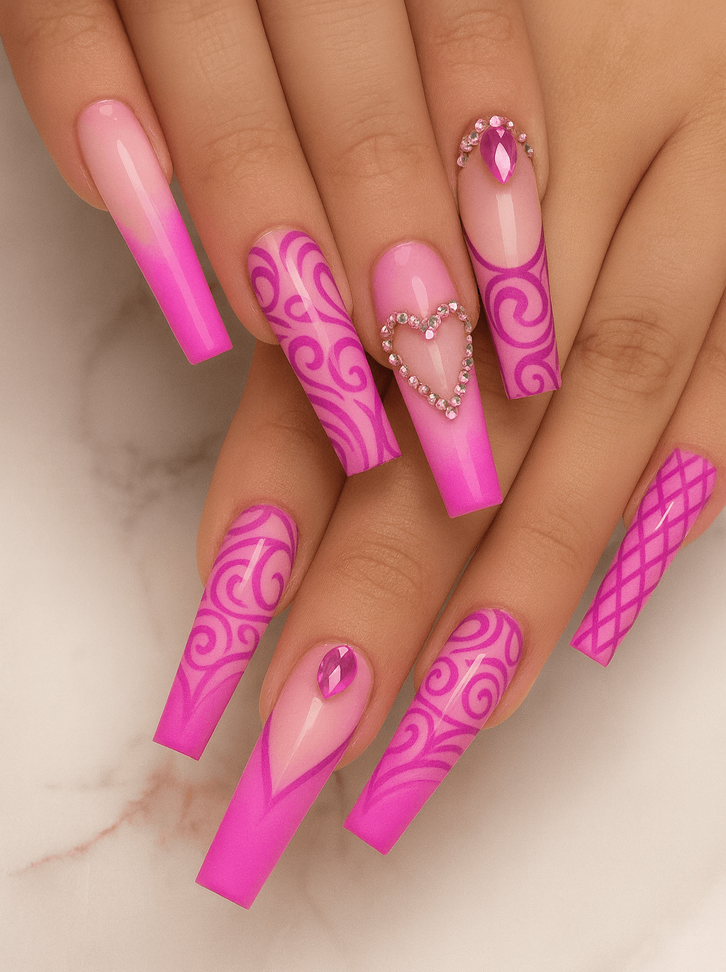 Durf je nagels te laten zien